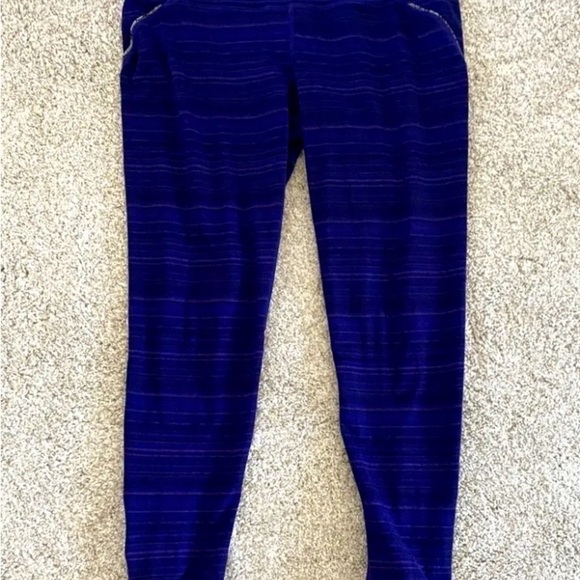 Lot of 2 Womens Athleta Size Small Printed Leggings Purple Crop Long Workout EUC - Picture 5 of 9